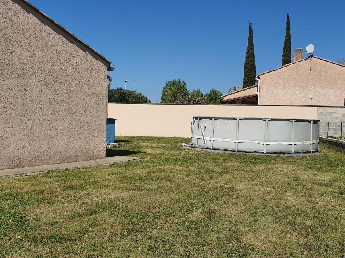 Pretty Villa With Above Ground Pool Saint-Genies-de-Fontedit Exterior foto