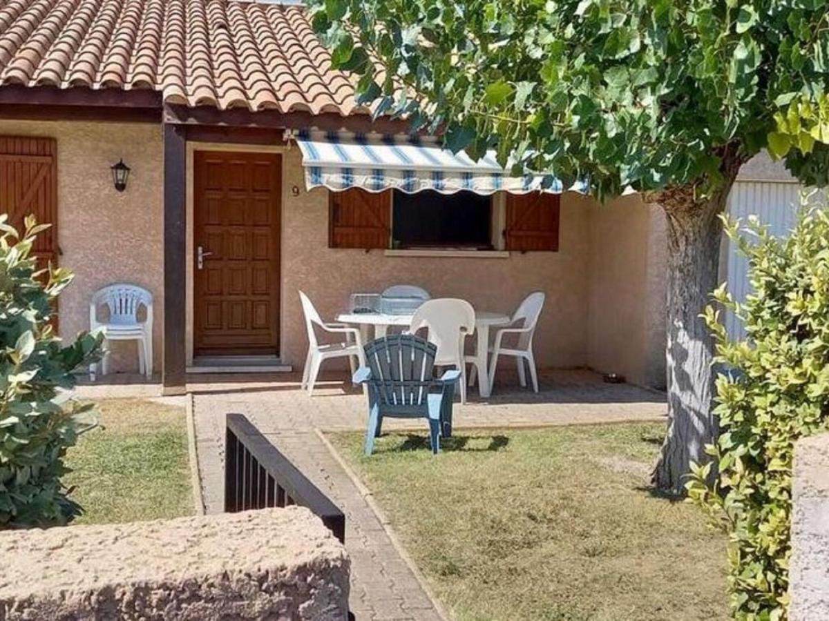 Pretty Villa With Above Ground Pool Saint-Genies-de-Fontedit Exterior foto