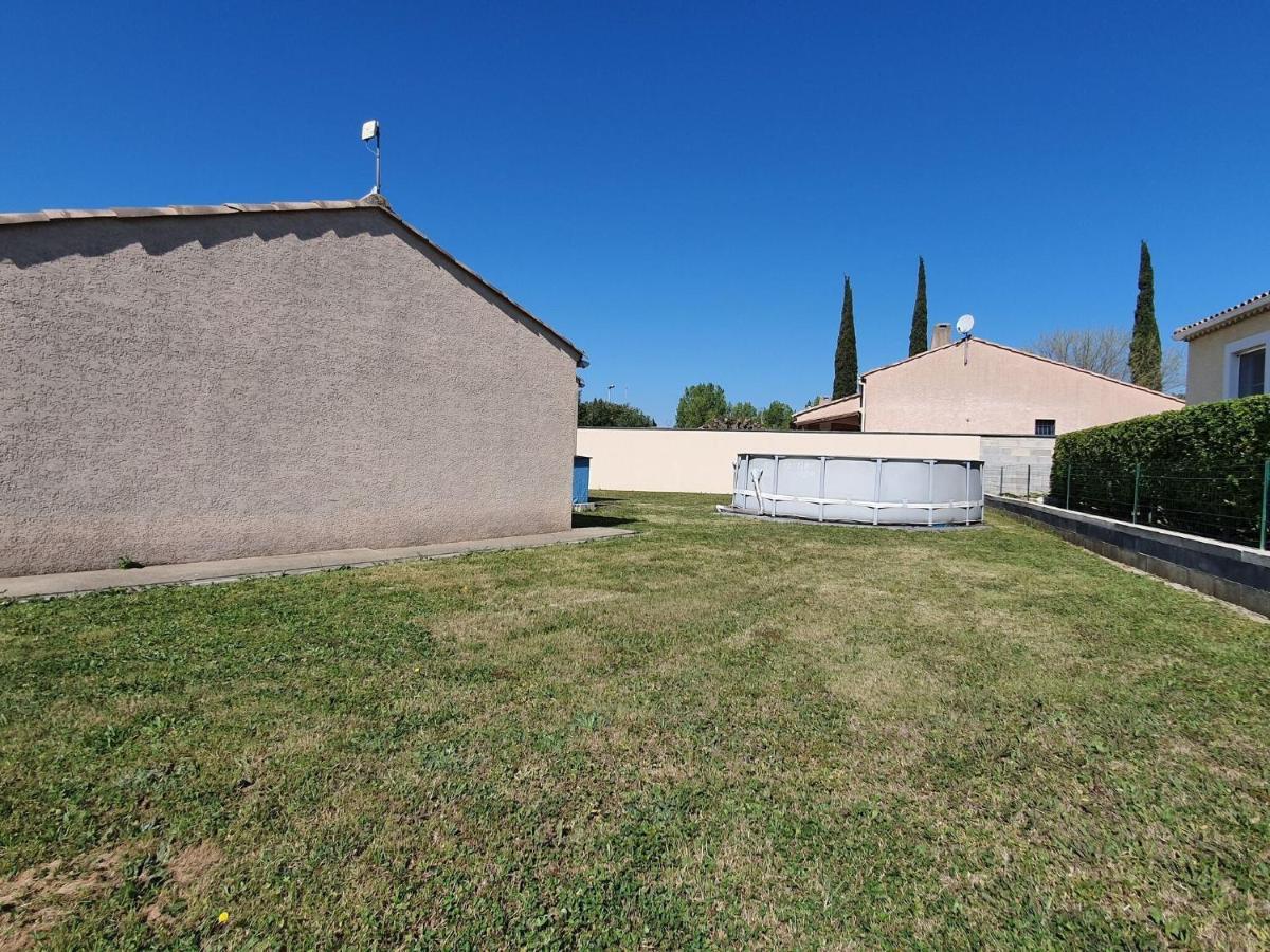 Pretty Villa With Above Ground Pool Saint-Genies-de-Fontedit Exterior foto